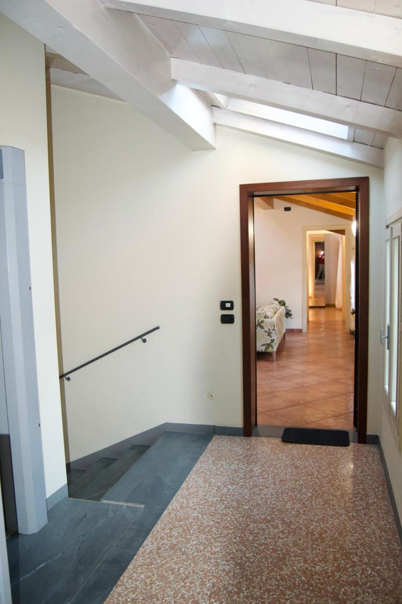 Apartmán Casa Viola, Deliziosa Mansarda In Centro Storico Modena Exteriér fotografie