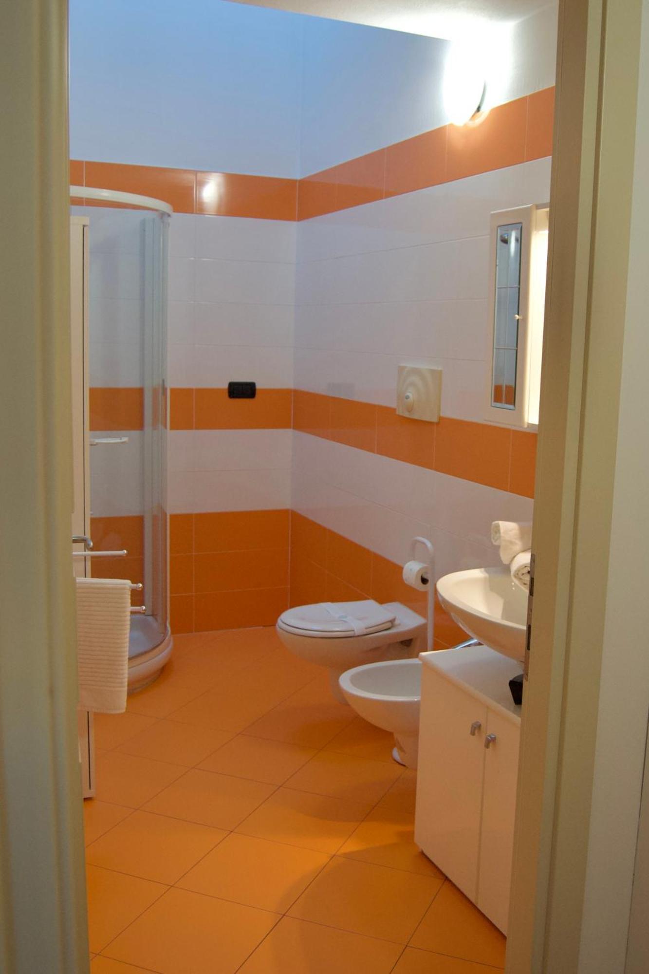 Apartmán Casa Viola, Deliziosa Mansarda In Centro Storico Modena Exteriér fotografie