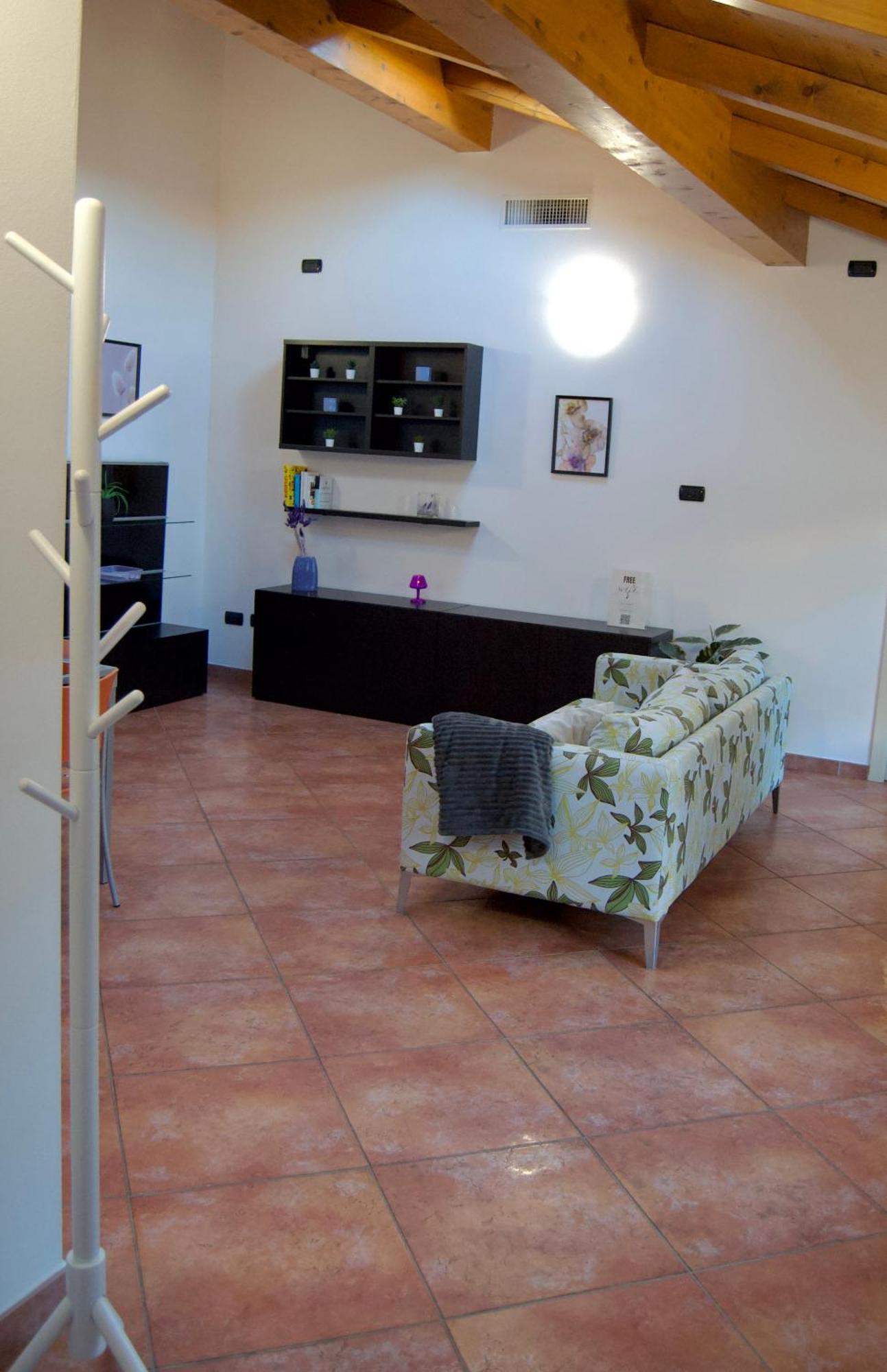 Apartmán Casa Viola, Deliziosa Mansarda In Centro Storico Modena Exteriér fotografie
